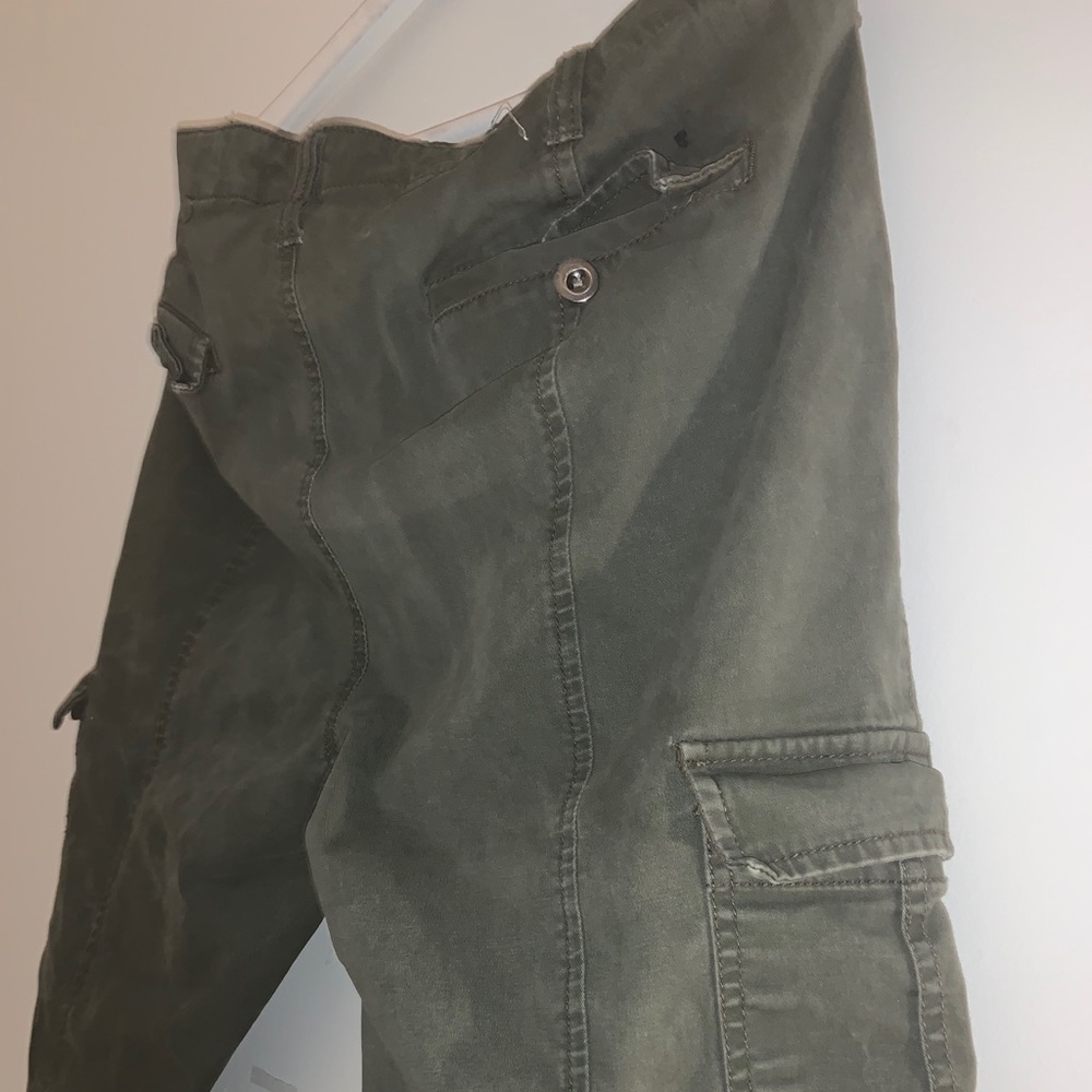 Green cargo pants